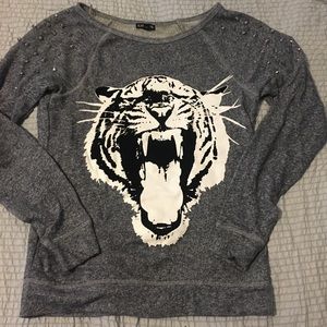 NWOT Top Gray Lion Top with Embellished Shoulder